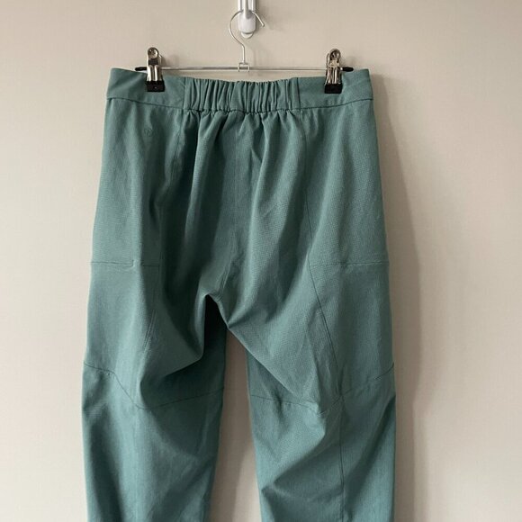Lululemon 2021 Ventlight Cargo Mid Rise Crop 26" Pants Tidewater Teal Green 4 - Picture 4 of 11